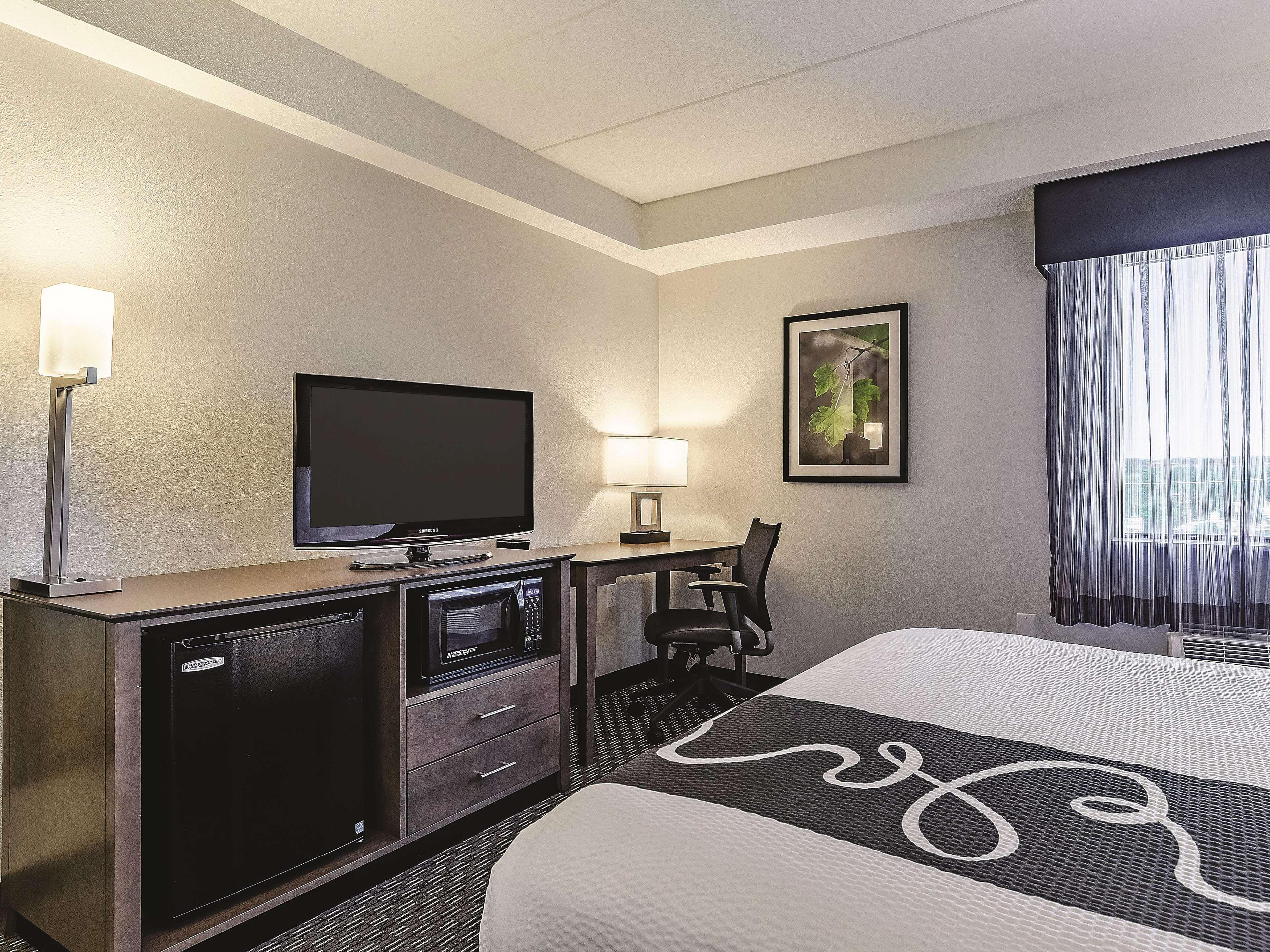 La Quinta By Wyndham Warwick Providence Airport Hotel Eksteriør billede