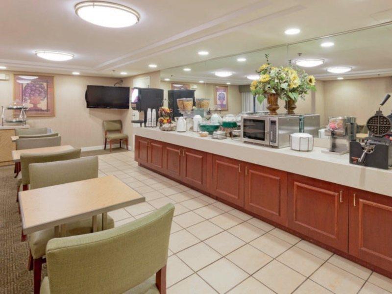 La Quinta By Wyndham Warwick Providence Airport Hotel Eksteriør billede